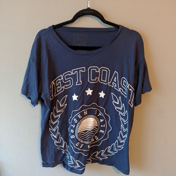 Target Tops - Graphic Tee Target Tops - Graphic Tee